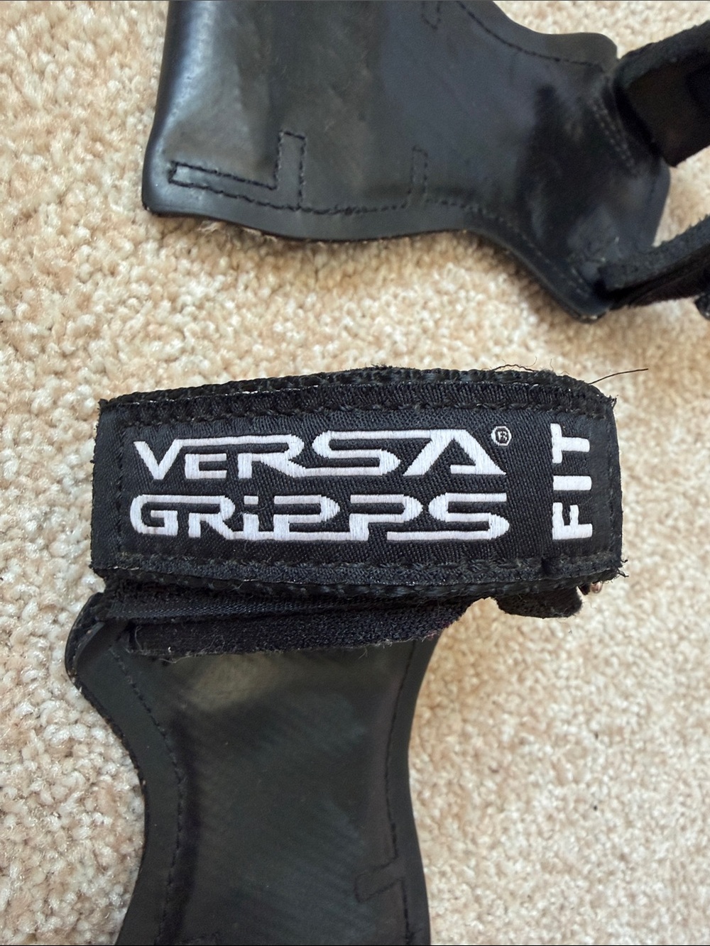 Versa Gripps Fit Weightlifting Straps in Black - Picture 3 of 6